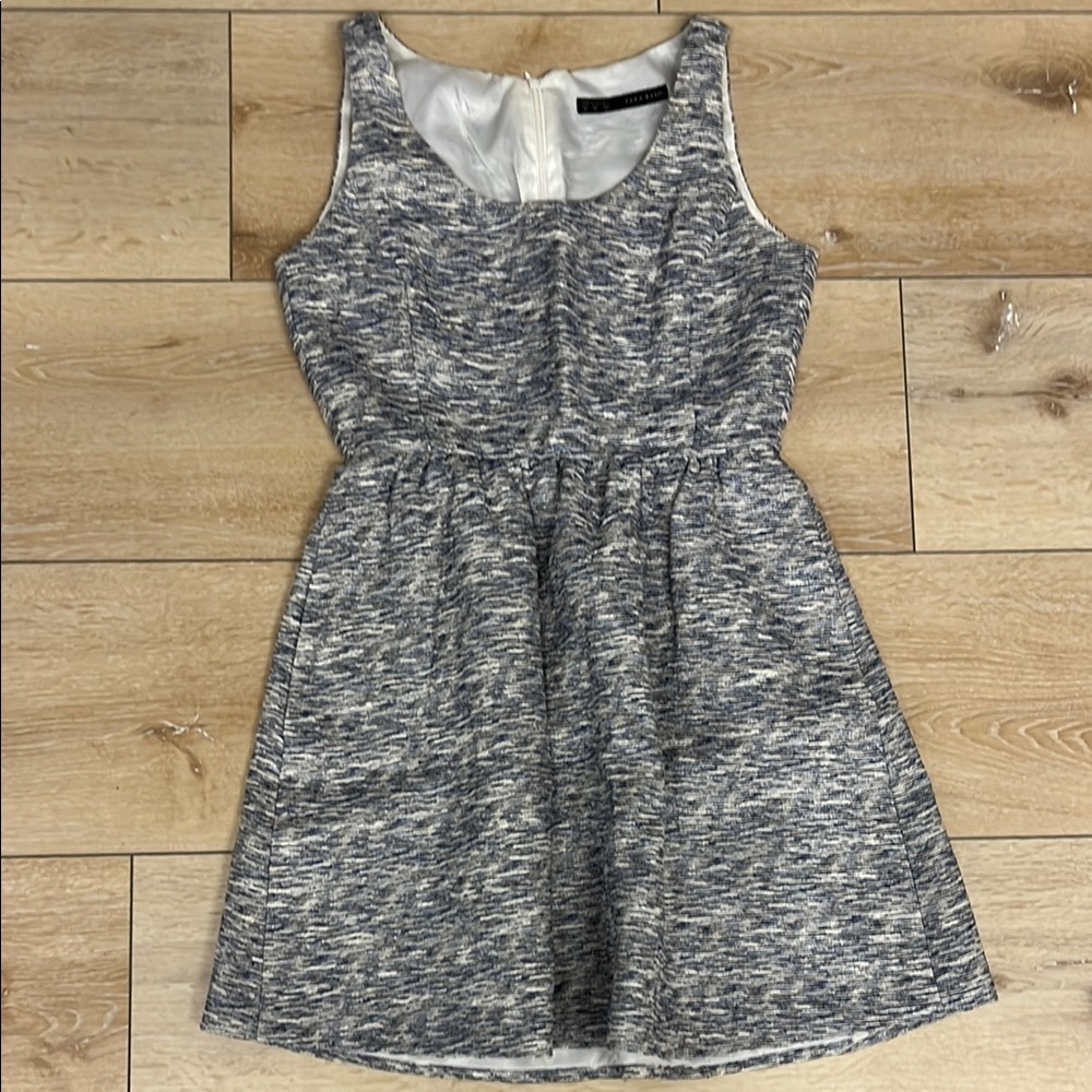 Zara Women’s Blue, Black, and White Casual Dress